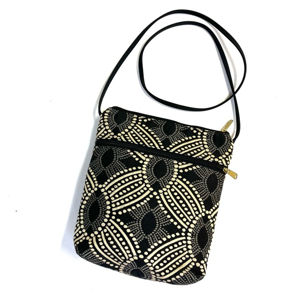 NWOT Danny K Black and Cream Tapestry Fabric Crossbody Bag - Picture 8 of 10